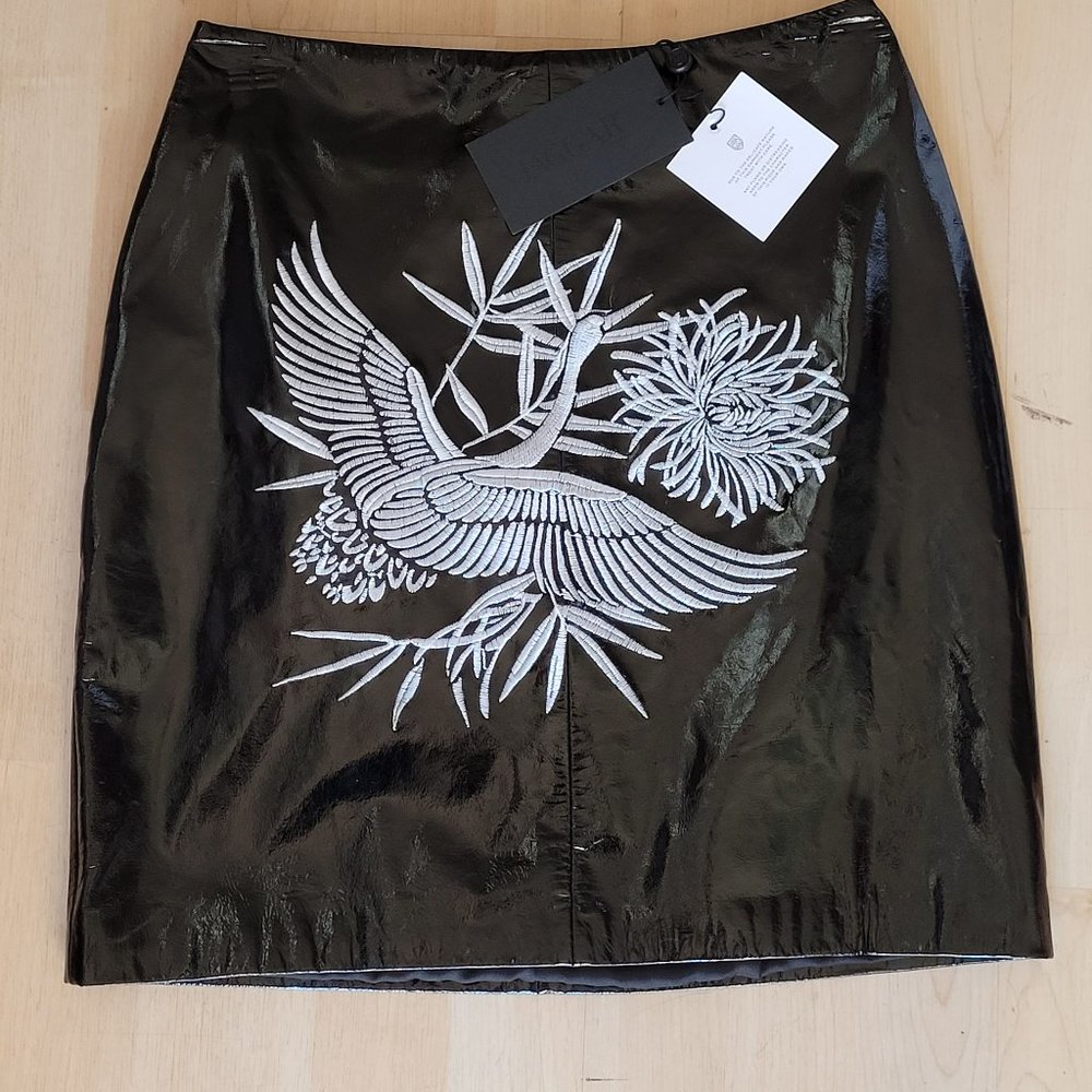 Jaggar Black Patent Leather Skirt Embroidered Front Size S NEW